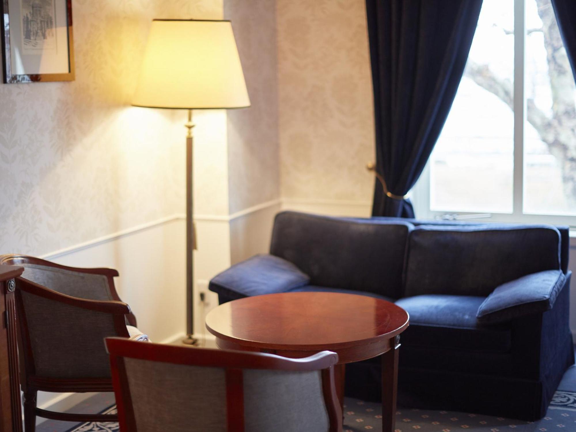 Huis Ten Bosch Hotel Amsterdam Sasebo Buitenkant foto